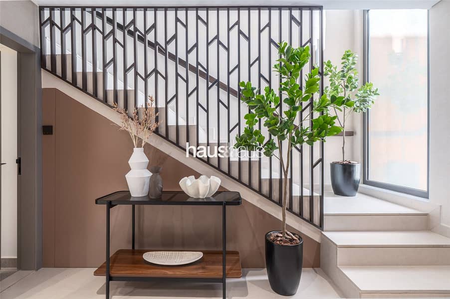 Single Row | Professionally Decorated | VOT