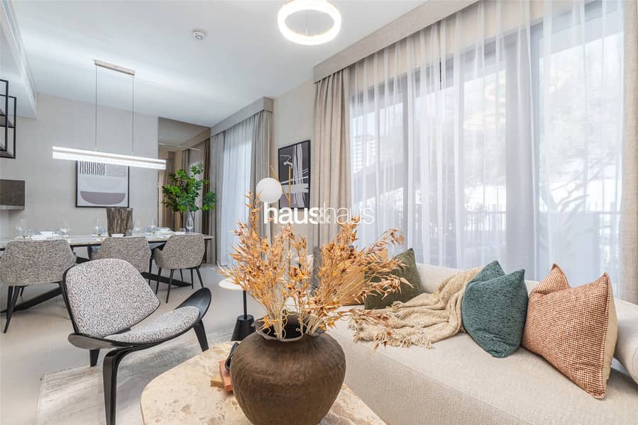 Single Row | Professionally Decorated | VOT