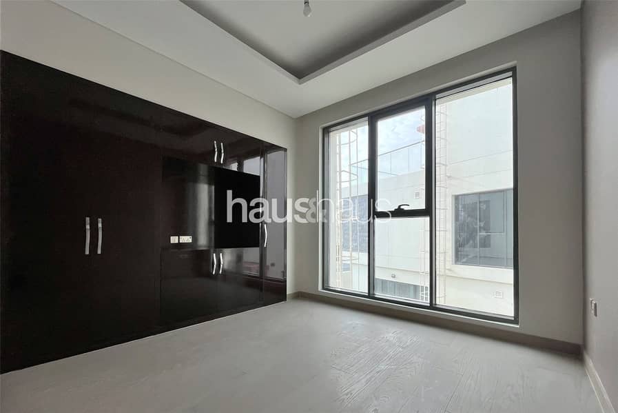 Brand New | Luxury | Family Living - Image 12