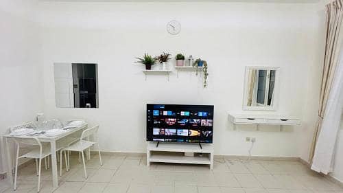 Spacious and Bright Studio available for Sale - Image 7