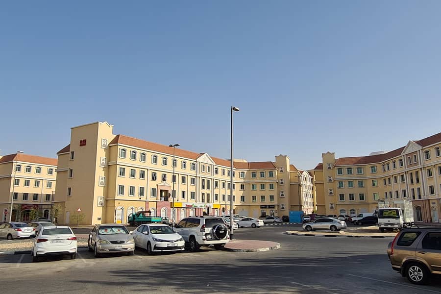 Spacious and Bright Studio available for Sale - Image 8