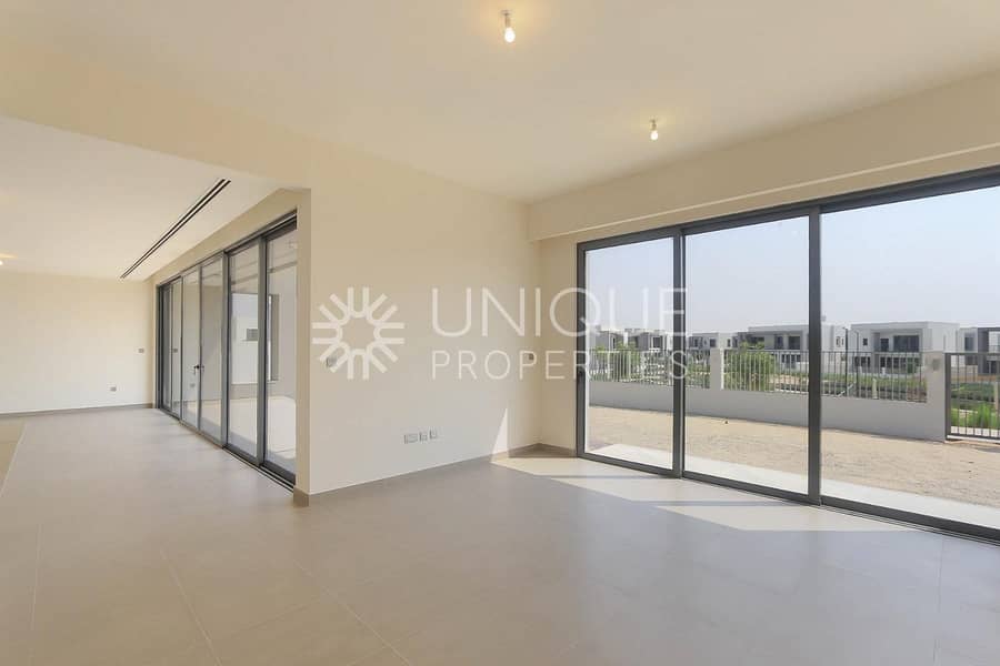 E5 Type | Notice Served | On The Park - Image 8