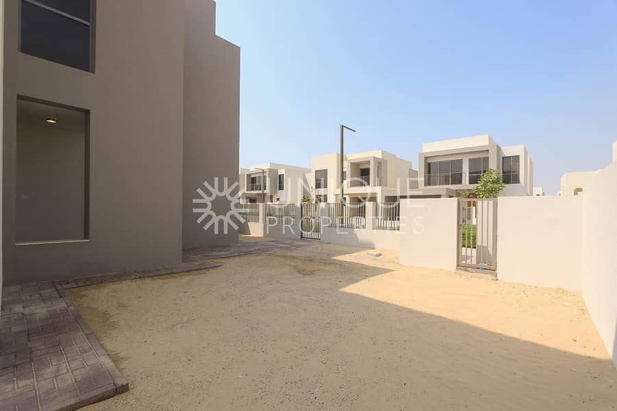 E5 Type | Notice Served | On The Park - Image 19