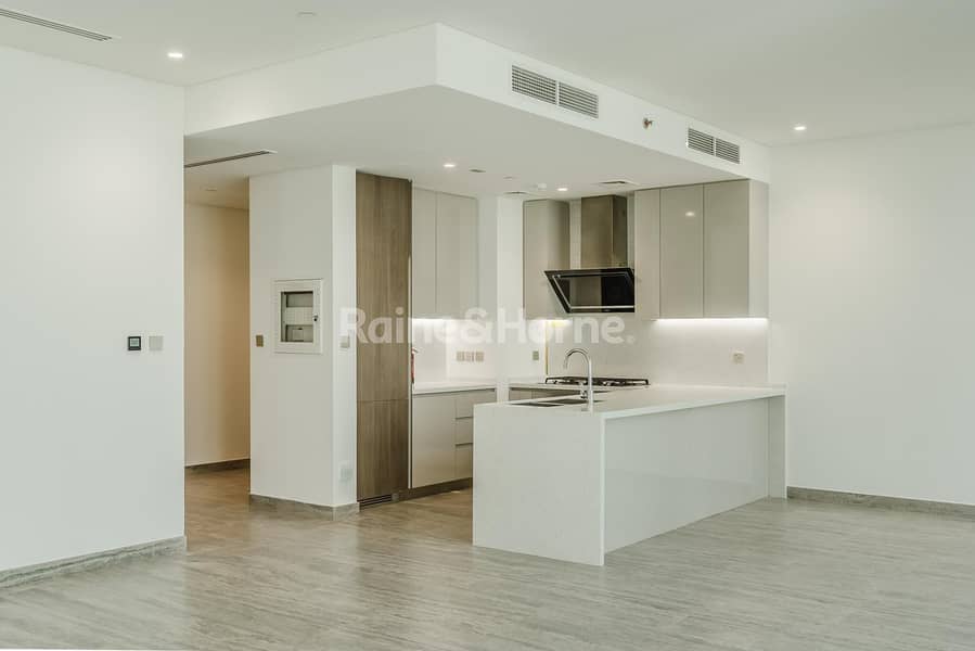 Ready to move in | Canal View I Largest 3BR + maid - Image 7