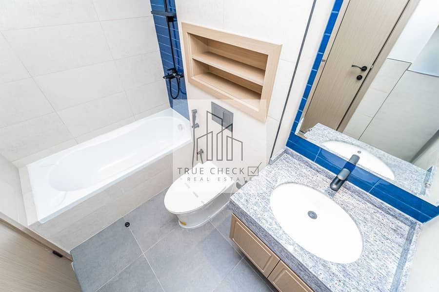 Brand New Unit | 4 Bedroom | Single Row | Lagoons View | Vaastu Unit