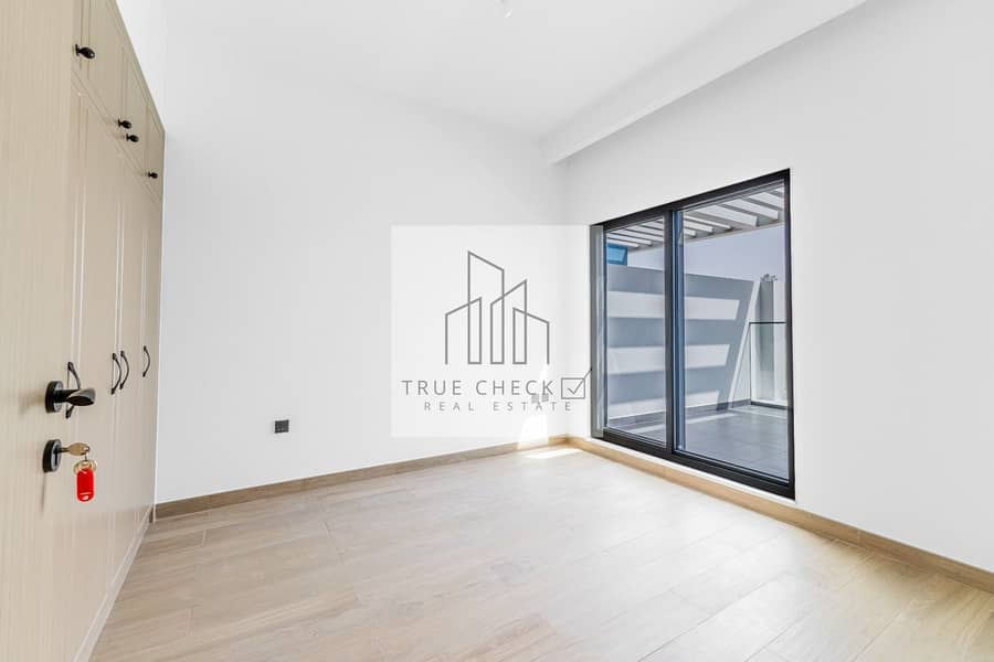 Brand New Unit | 4 Bedroom | Single Row | Lagoons View | Vaastu Unit - Image 8