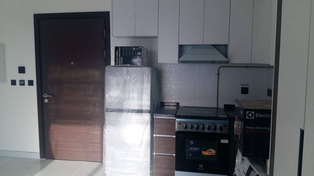 Furnished-Balcony-Parking- Maintained-Book Now