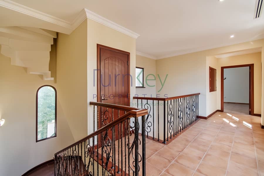 Marbella Villa | Huge plot | Corner | In Centro - Image 28