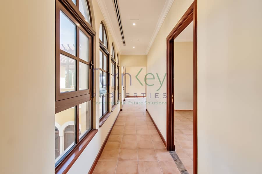 Marbella Villa | Huge plot | Corner | In Centro - Image 30