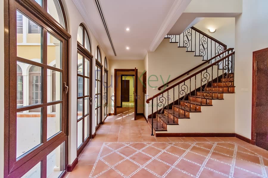 Marbella Villa | Huge plot | Corner | In Centro - Image 34