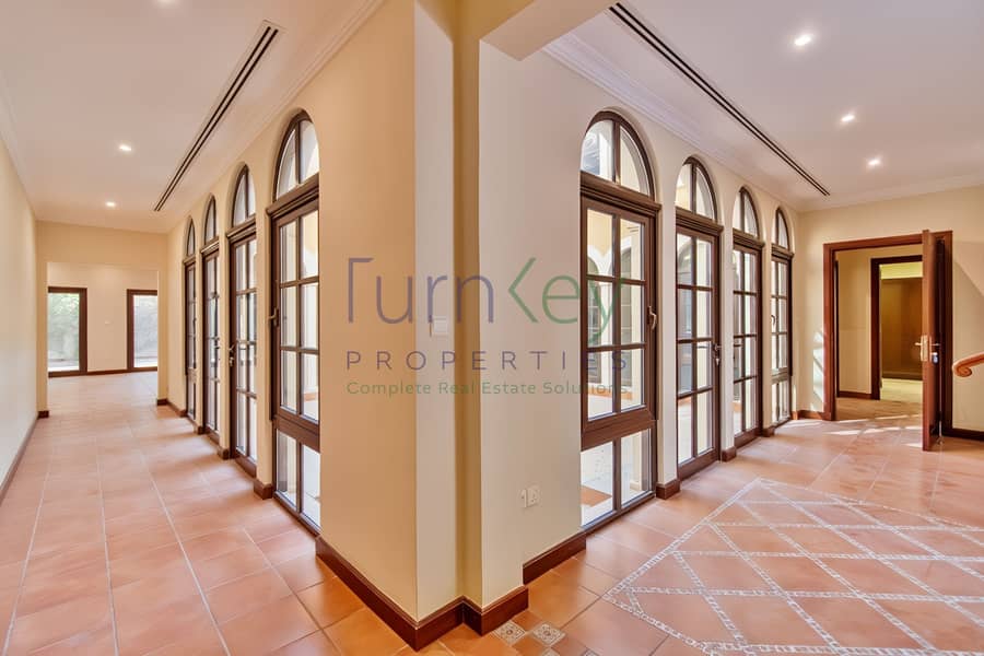 Marbella Villa | Huge plot | Corner | In Centro - Image 35