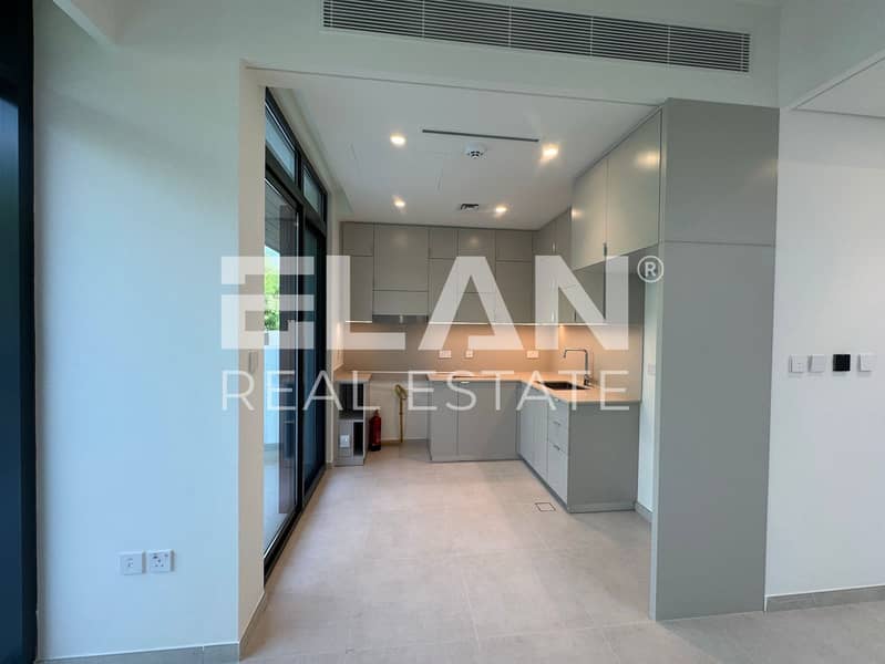 Single Row | Ready To Move | Close To Pool & Park - Image 8