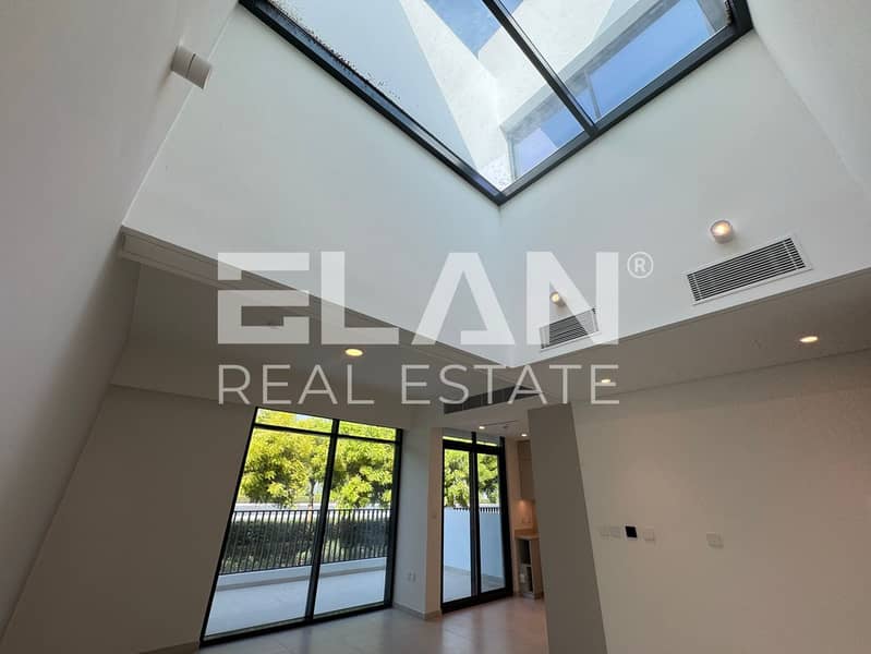 Single Row | Ready To Move | Close To Pool & Park - Image 12