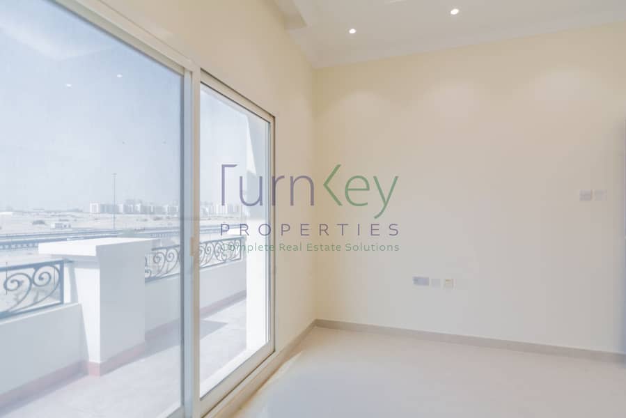 Spacious 5 Bed | Basement | Custom Built | Vacant