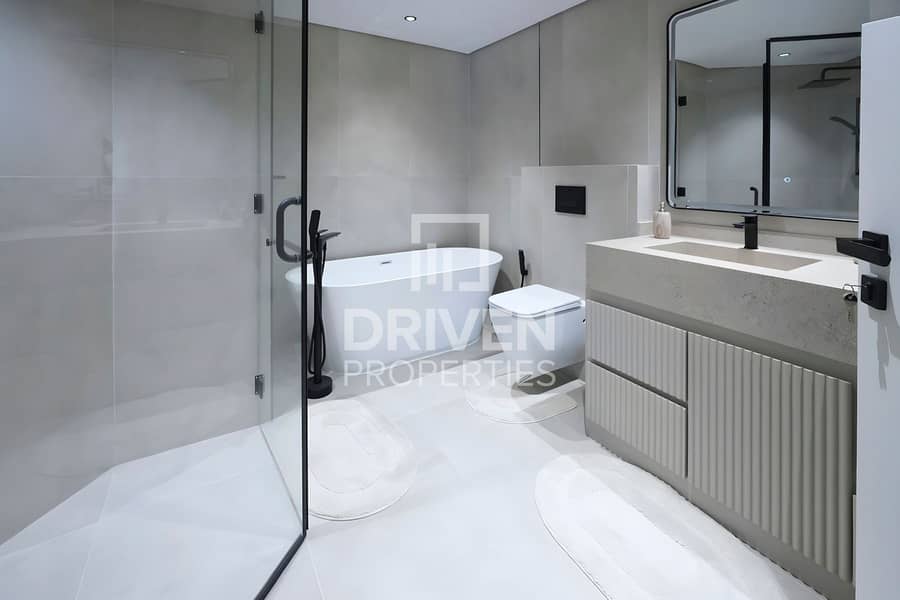 Exceptional Apt with Beachfront Living | Best Deal - Image 16