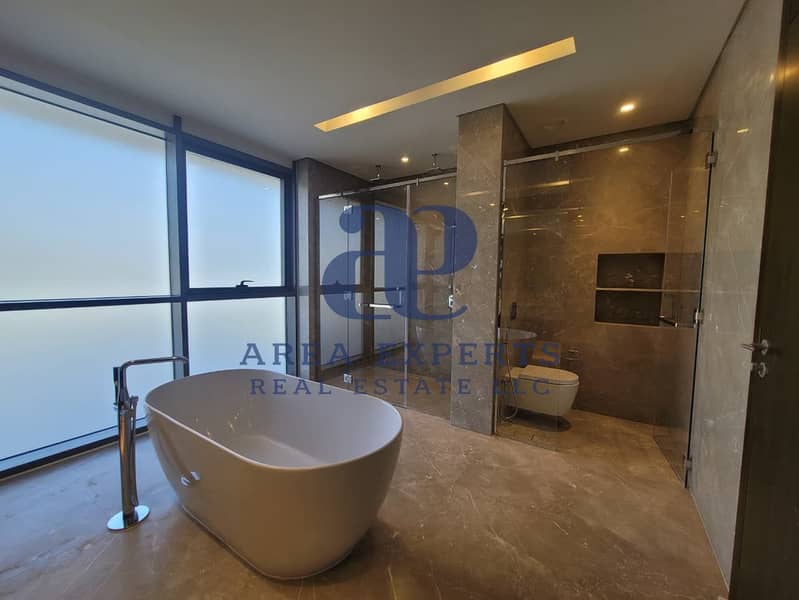 Vacant | Ready to Move | Spacious layout 5BR Villa | Dubai Hills - Image 18