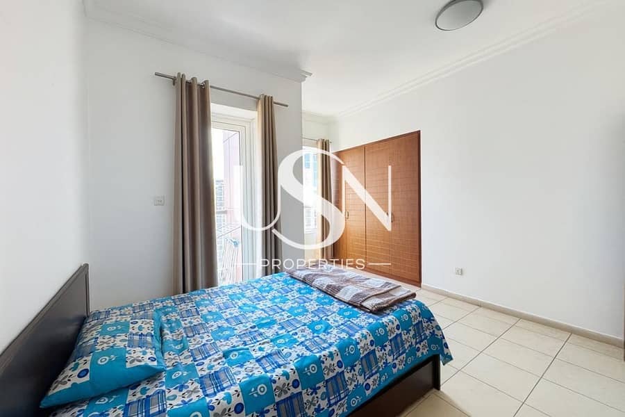 Fully Furnished | High Floor | Lake View - Image 6