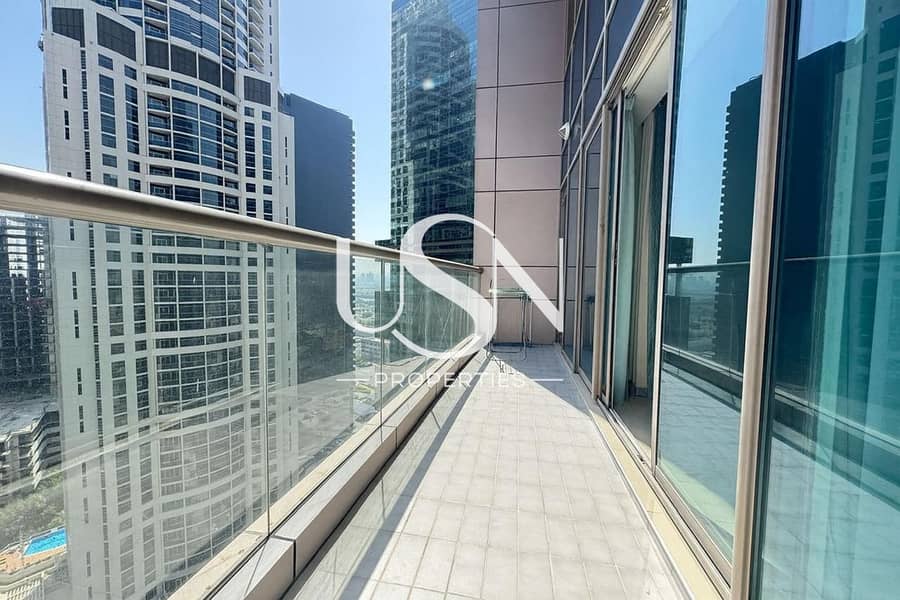 Fully Furnished | High Floor | Lake View - Image 10