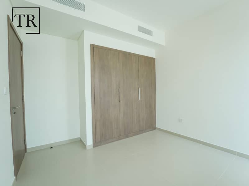 End Unit |Waterfront Community| Kitchen Appliances - Image 9