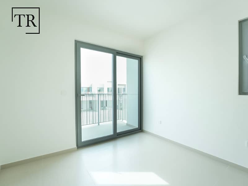 End Unit |Waterfront Community| Kitchen Appliances - Image 13