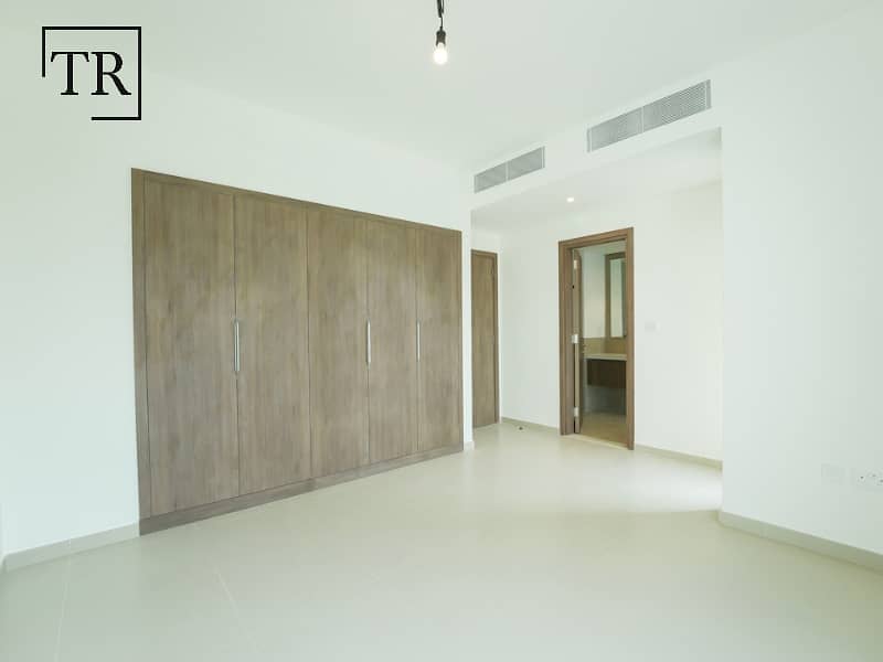 End Unit |Waterfront Community| Kitchen Appliances - Image 17