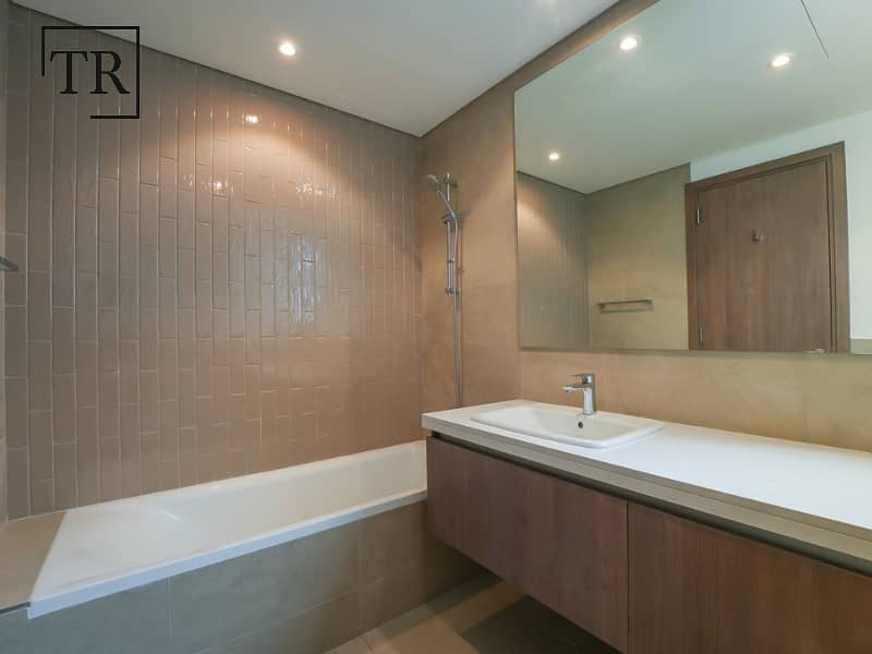 End Unit |Waterfront Community| Kitchen Appliances - Image 19