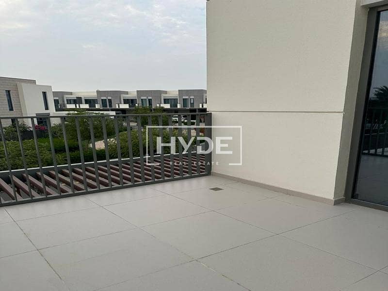 Vacant Now | Landscaped | Back To Back | Maids Room - Image 9