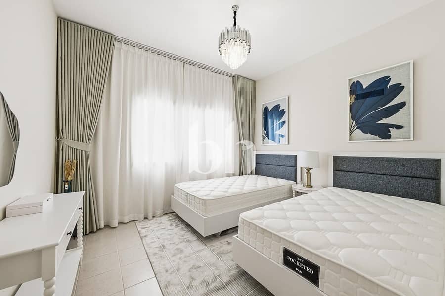 Furnished | Lake View | Upgraded | Large Plot - Image 12