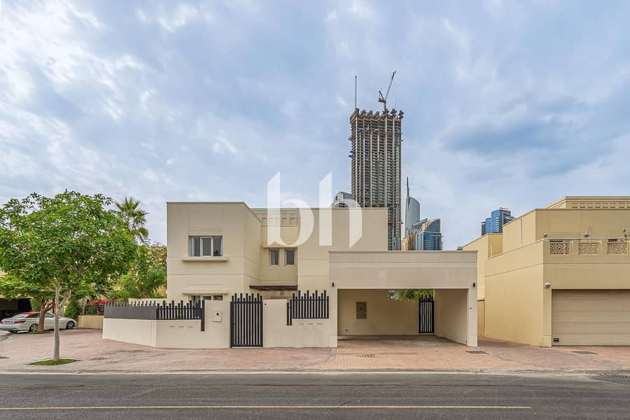 Furnished | Lake View | Upgraded | Large Plot - Image 18