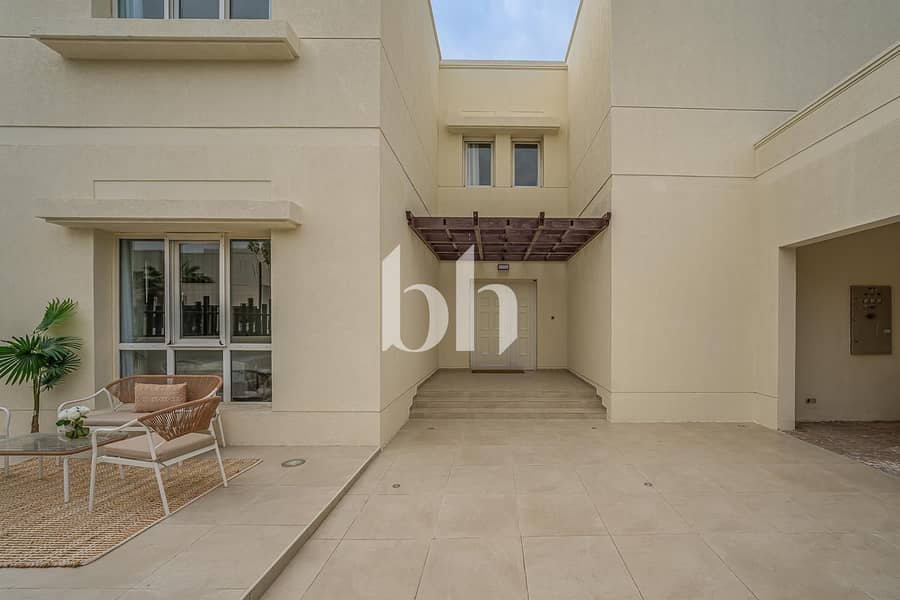 Furnished | Lake View | Upgraded | Large Plot - Image 19