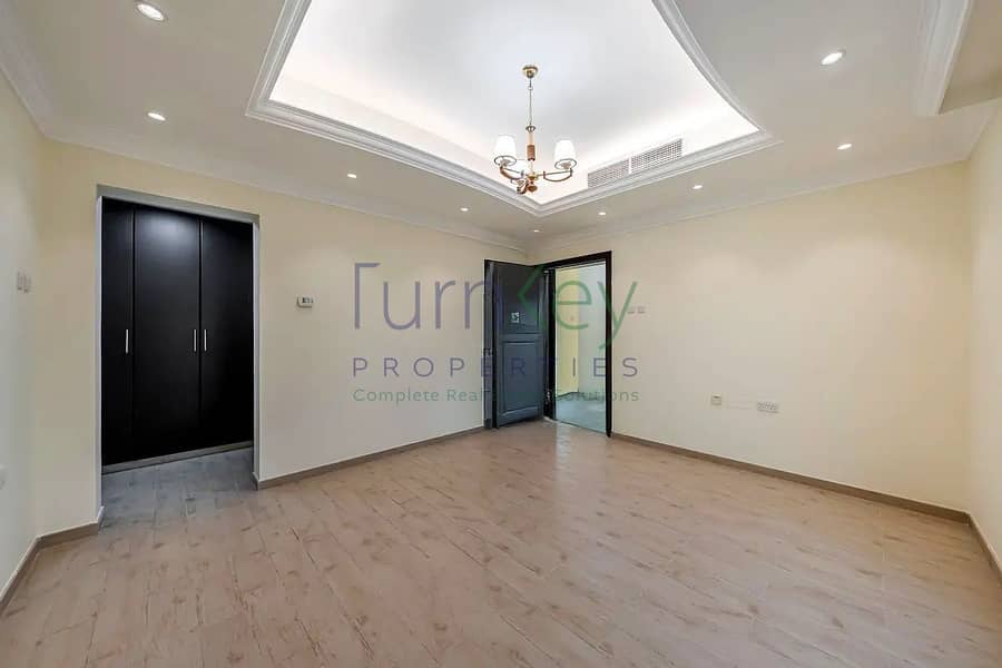 Spacious 5 Bed | Basement | Custom Built | Vacant - Image 17