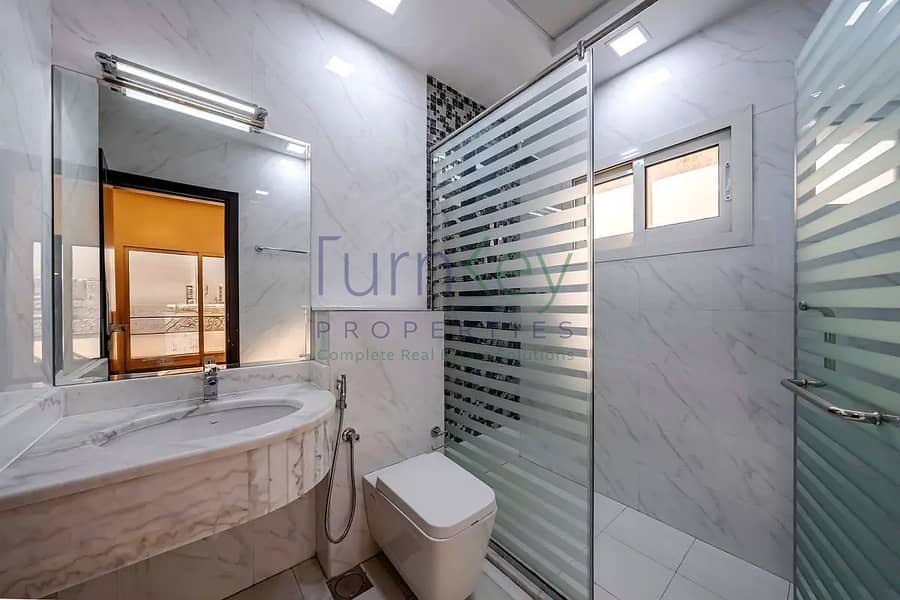 Spacious 5 Bed | Basement | Custom Built | Vacant - Image 18