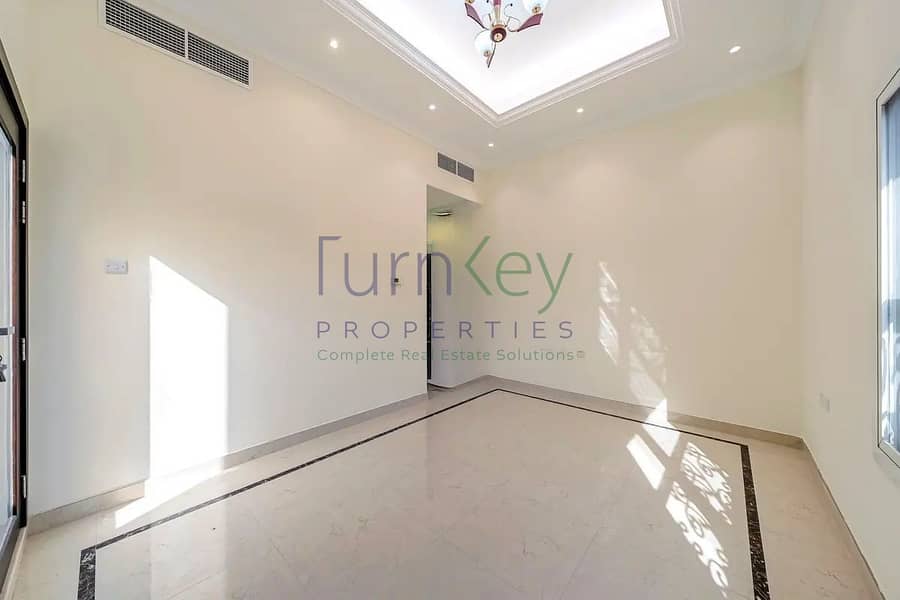 Spacious 5 Bed | Basement | Custom Built | Vacant - Image 29