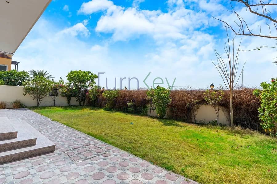 Spacious 5 Bed | Basement | Custom Built | Vacant - Image 36