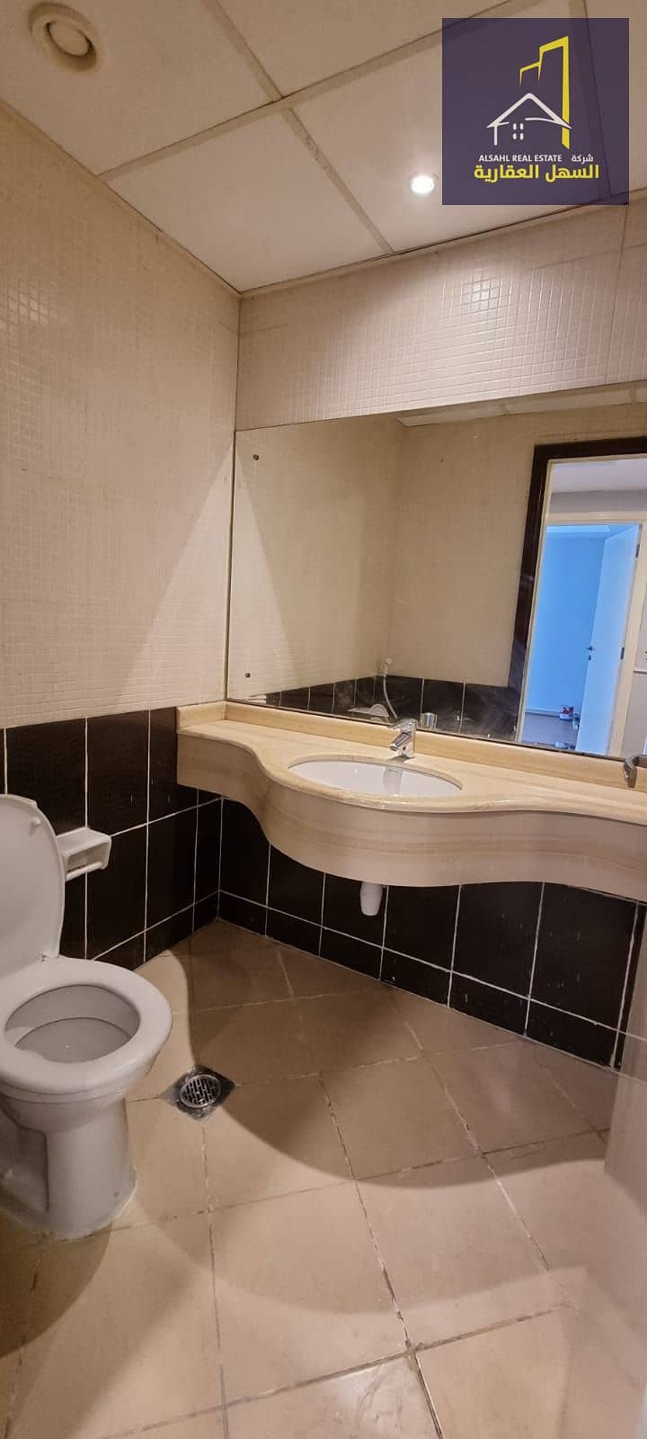18 de3eb571-0eca-46f8-a121-ce529651fe8d. jpg