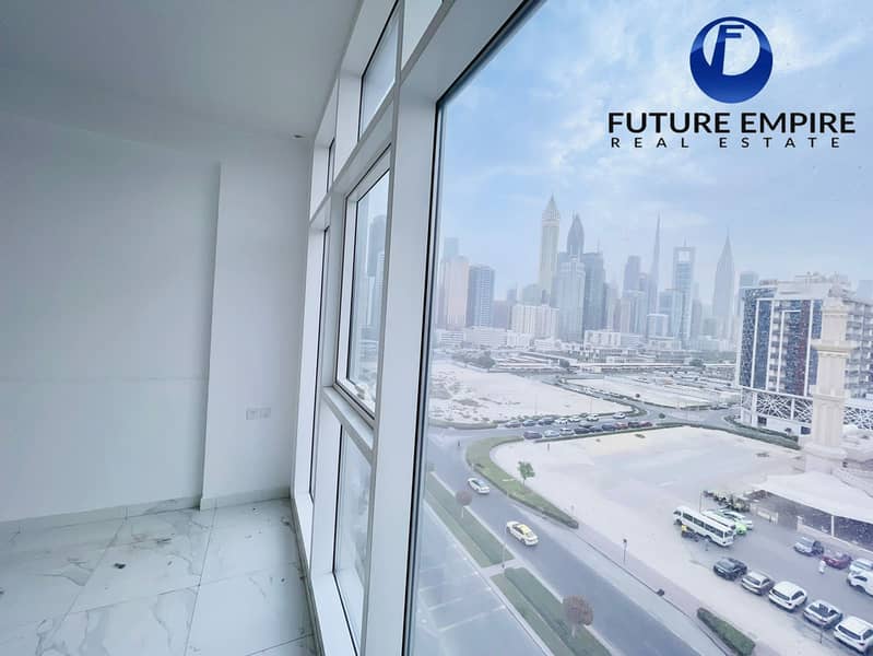 Lavish 1BHK | Huge Balcony | Close Metro | Parking