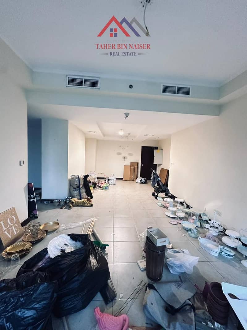 HUGE SIZE BRIGHT VIEW 3BEDROOM AVAILABLE FOR RENT