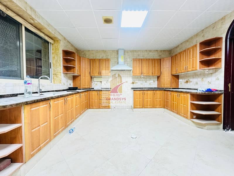 AL WARQAA 3 ll HUGE MAJLIS ll MAID ll DRIVER - Image 7