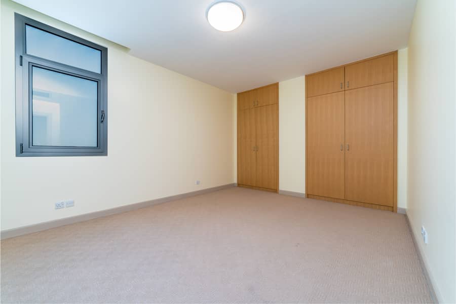 SPACIOUS APARTMENTS | PRIME LOCATION | 0% COMMISSION | CHILLER & WATER FREE | ALL FACILITIES INCLUDED!