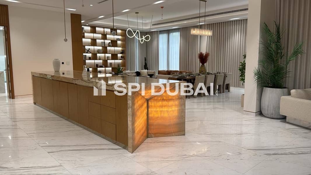 Exclusive 5BR Villa | First Lagoon Line | Q2 2026