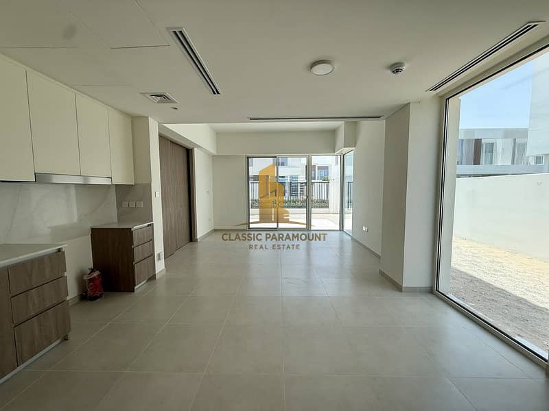 Vacant on transfer | Single Row | Best Location - Image 6