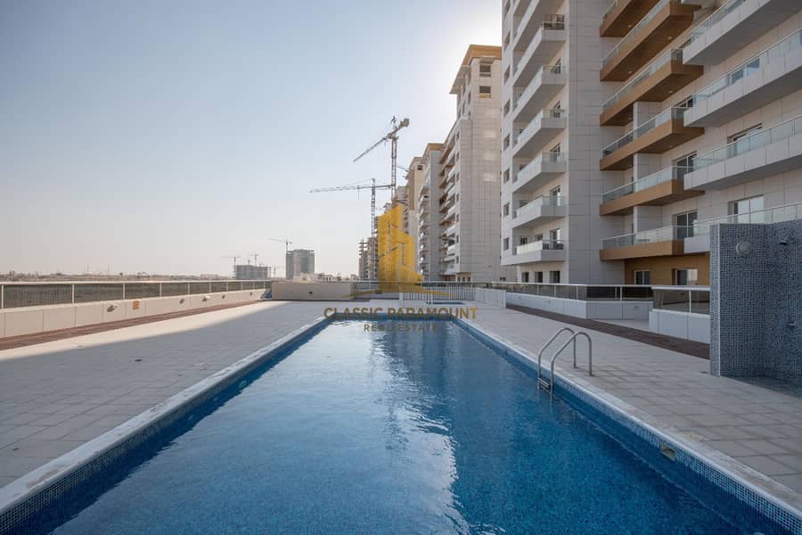 Elegant One Bedroom Available for Sale - Image 22