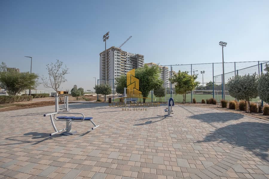 Elegant One Bedroom Available for Sale - Image 26