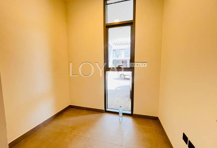 Spacious 3BR | Near To Amenities | Ready to Move - Image 14