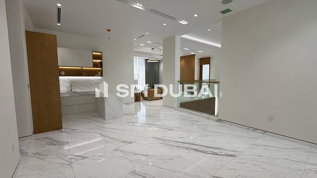 Exclusive 5BR Villa | First Lagoon Line | Q2 2026 - Image 9