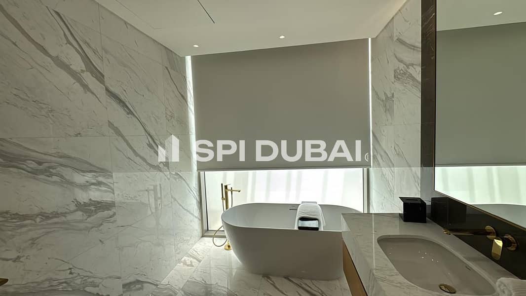 Exclusive 5BR Villa | First Lagoon Line | Q2 2026 - Image 12