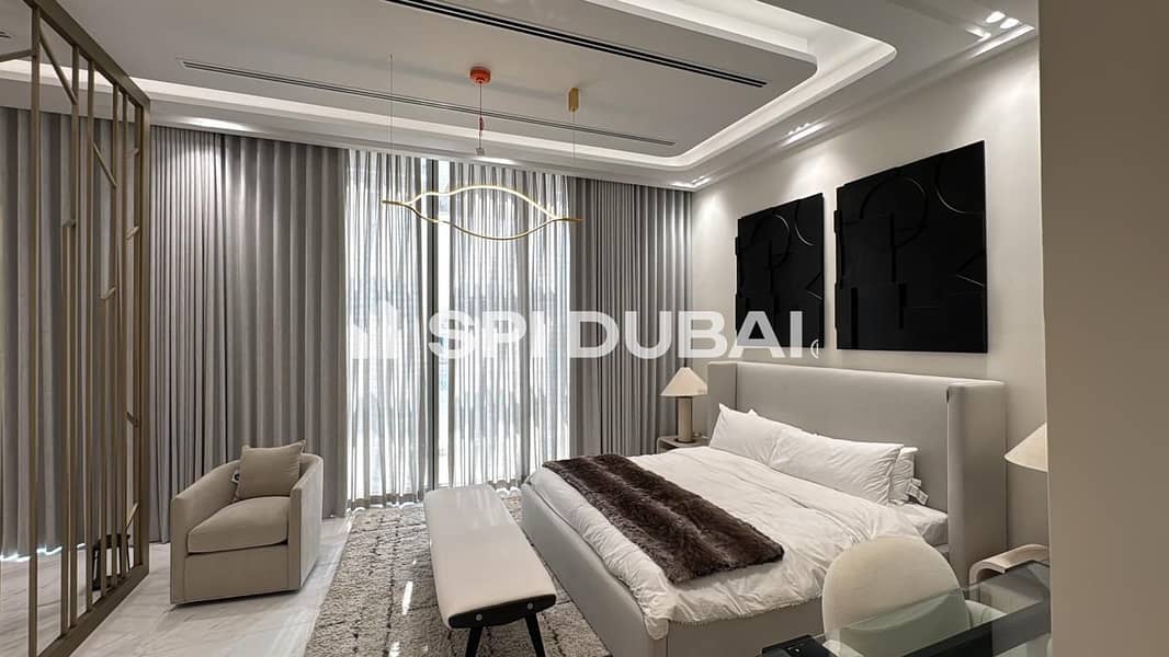 Exclusive 5BR Villa | First Lagoon Line | Q2 2026 - Image 25