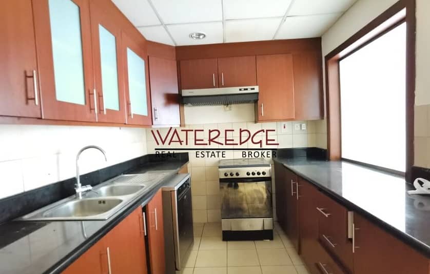 Good Option - Sea/Marina View - Large Layout