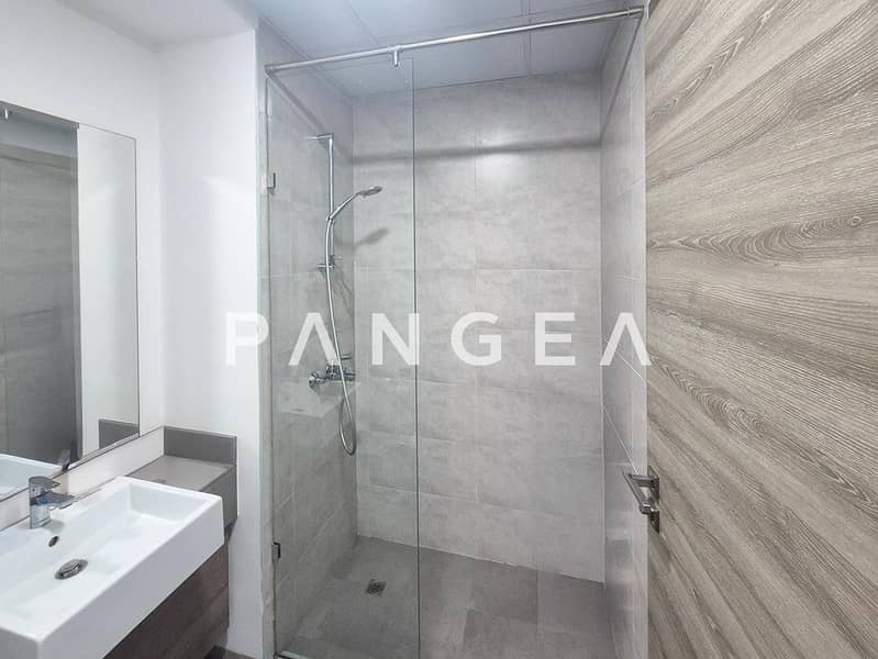 Genuine Resale | Vacant | Fully Furnished - Image 6