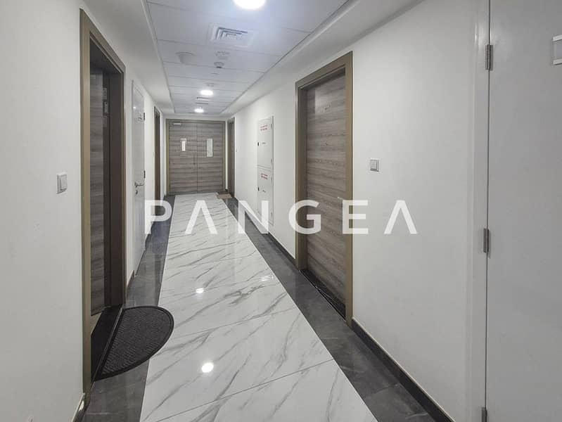 Genuine Resale | Vacant | Fully Furnished - Image 10